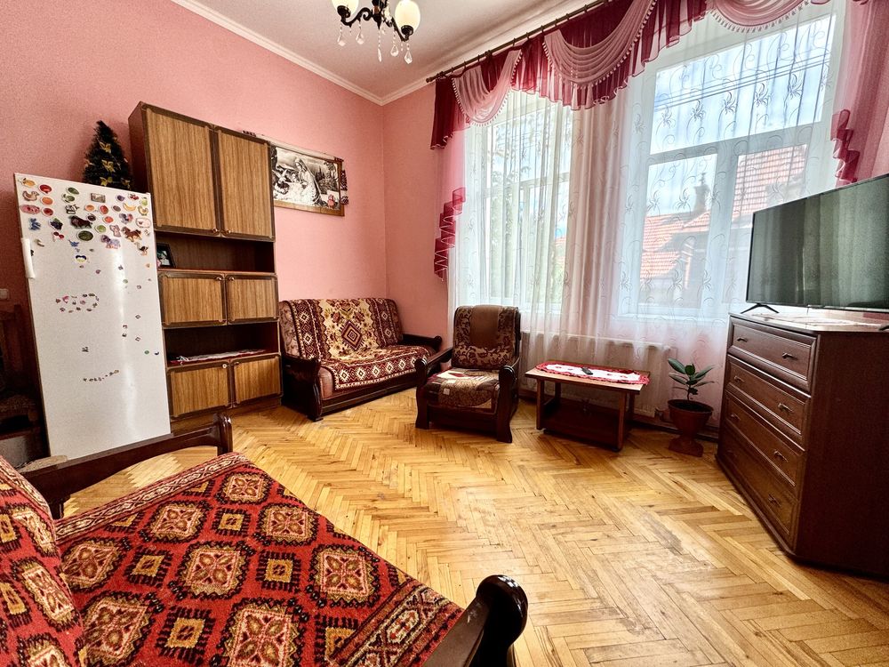 Продається 3-х кім.квартира в м. Стрий по вул. 1- Листопада