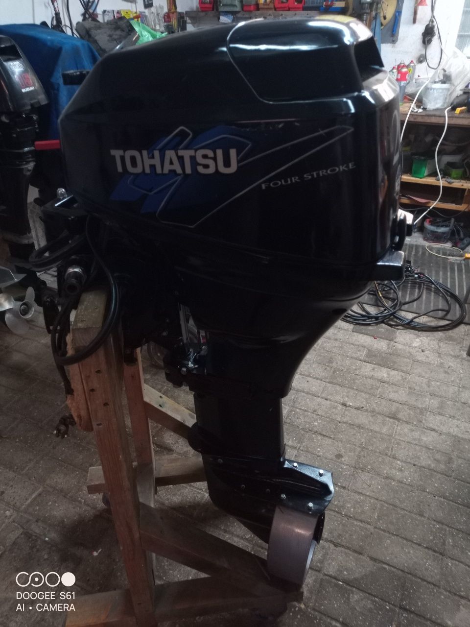 Tohatsu 20 HP silnik zaburtowy