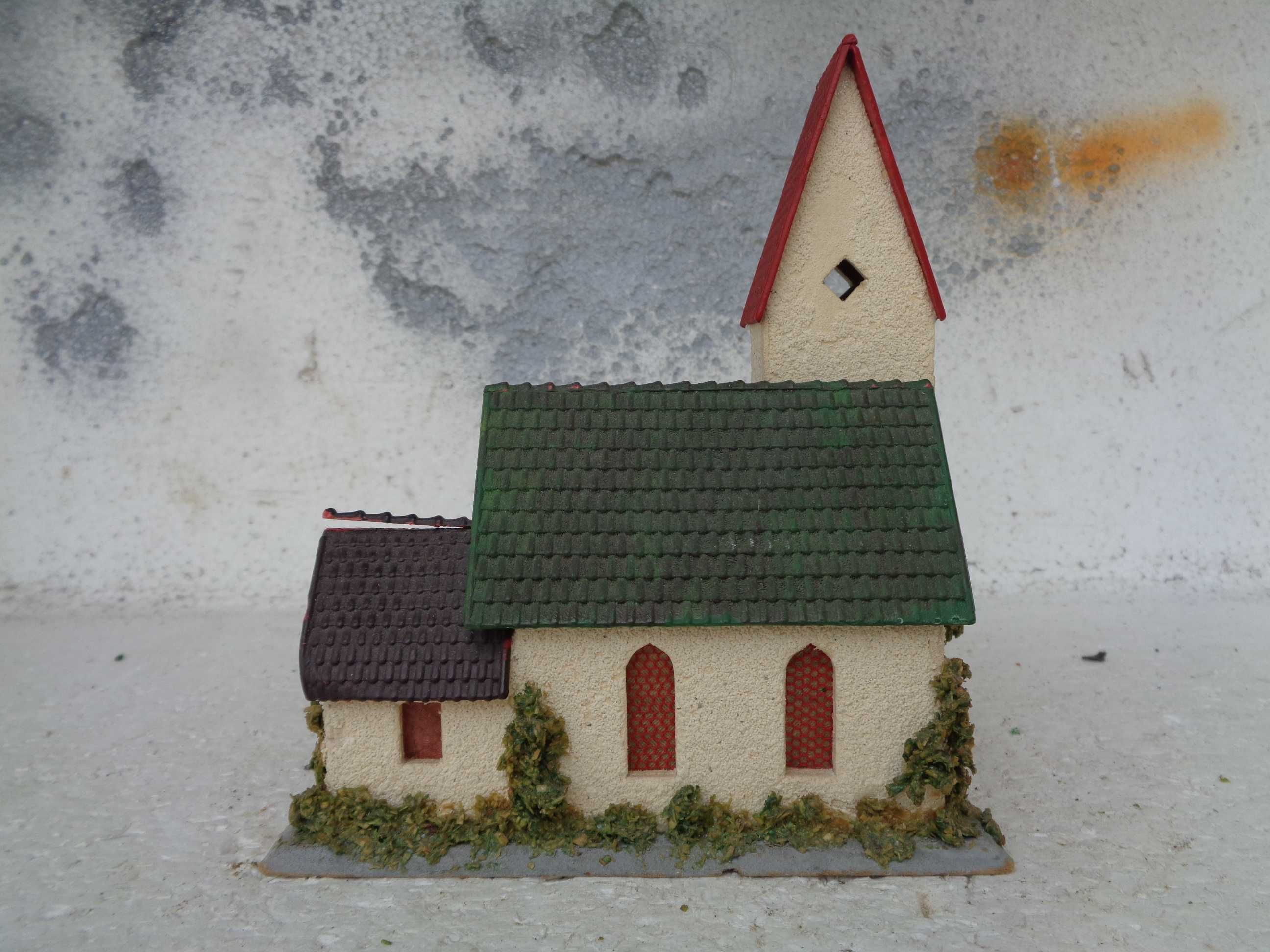 1:87 Faller - pequena igreja