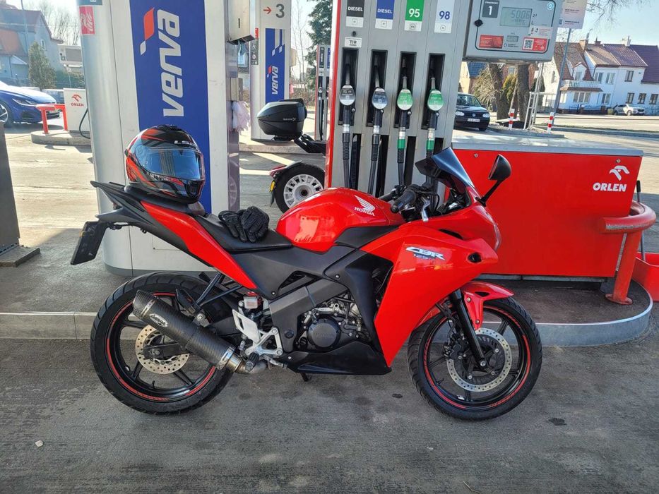 Sprzedam Honda CBR 125 - cena zimowa