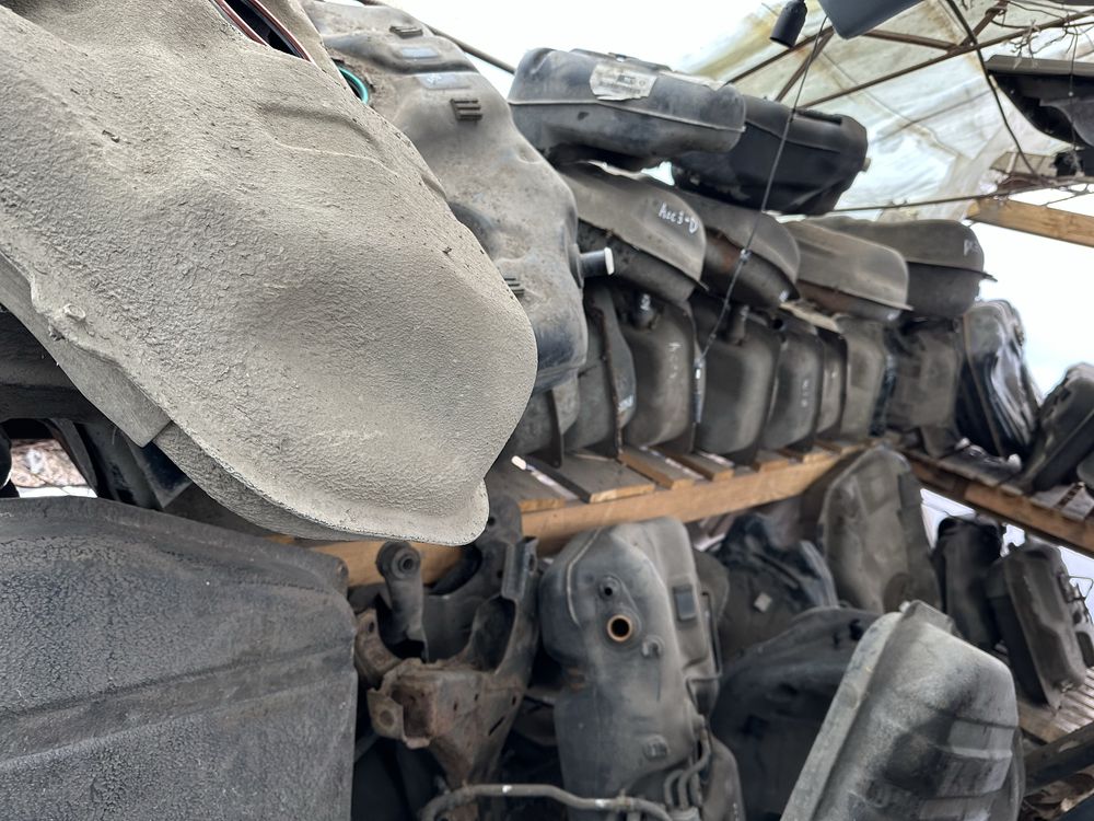 Топливный бак на разные модели kia hyundai nissan honda