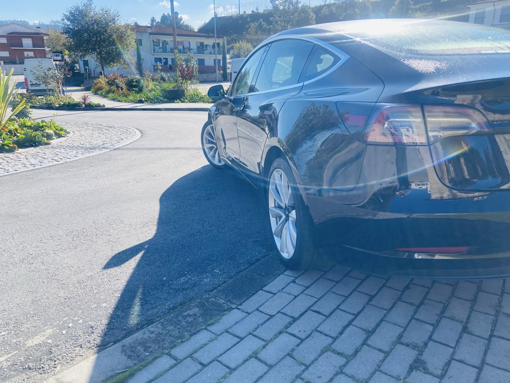 Tesla Model 3 Long Range -75KW-iva dedutivel