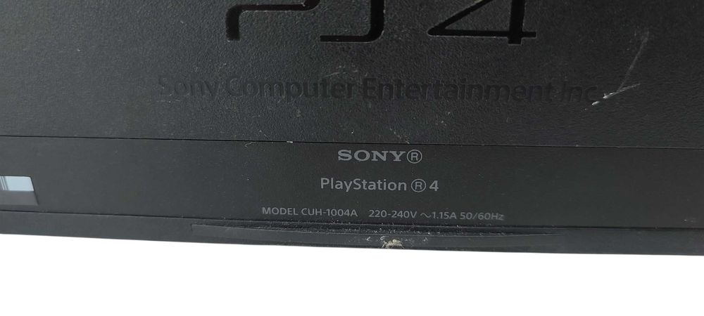 KONSOLA PS4 Palystation 4 FAT 1TB + pad