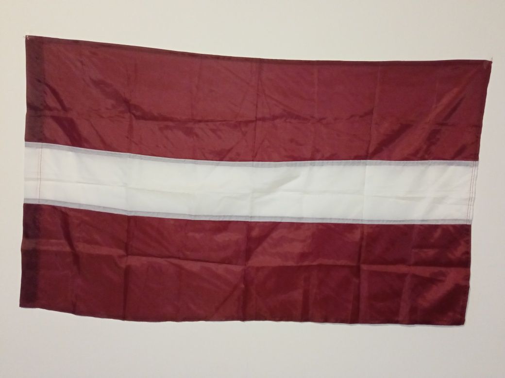 Flaga Łotwy 100x60 cm