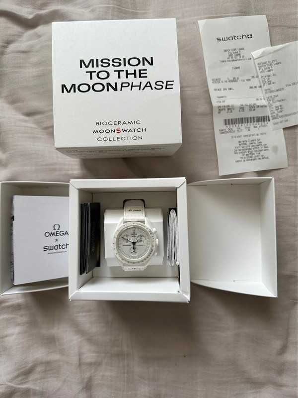 Swatch x Omega Bioceramic Moonswatch Mission To Moonphase Snoopy