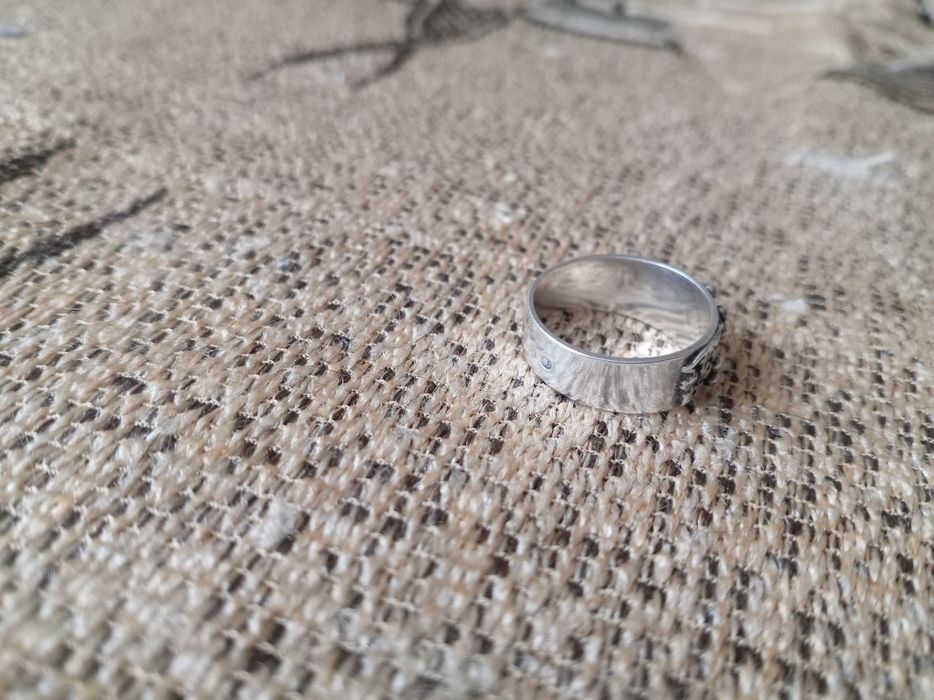 Srebrny pierścionek Warmet 3 winogrona