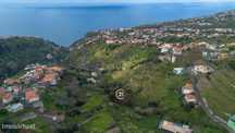 Terreno com Vista Mar Definitiva à Venda – Calheta, Madeira