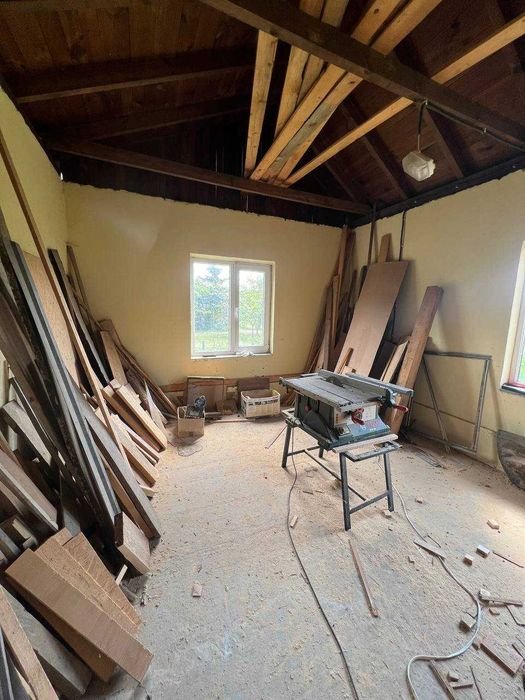 Продаж будинку в смт. Шкло