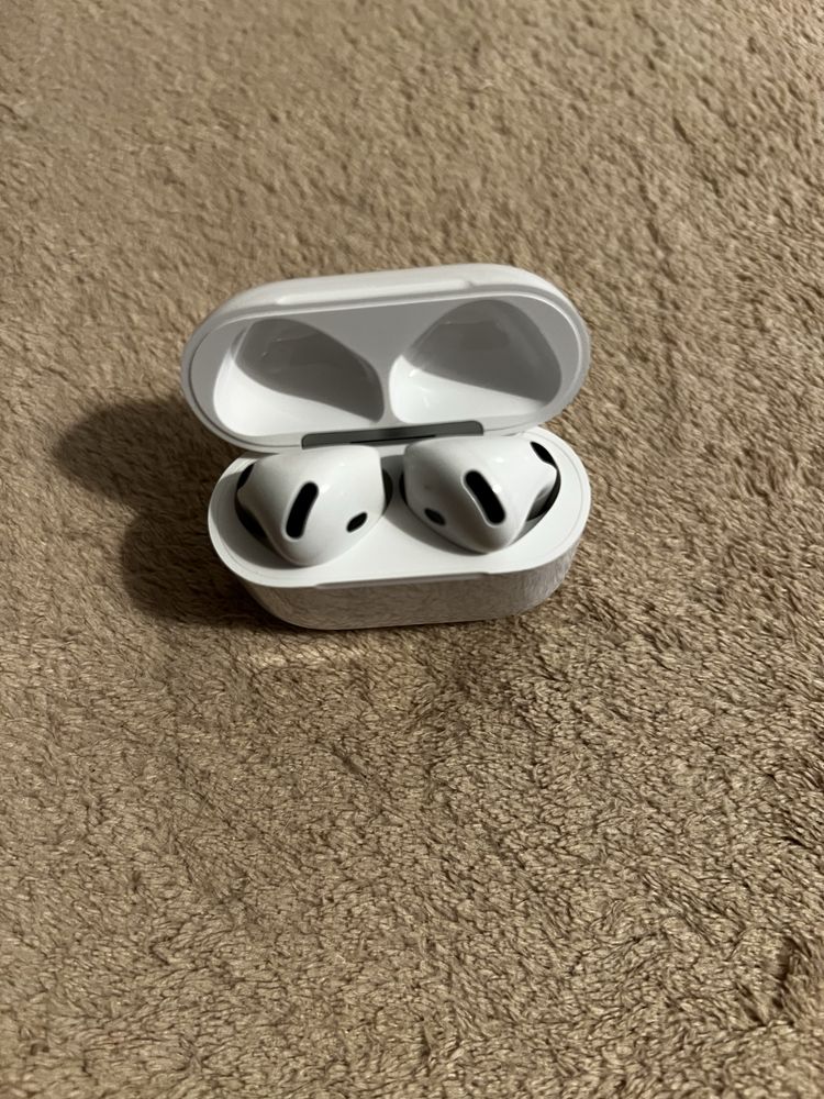 Airpods 4 sem cancelamento de ruido