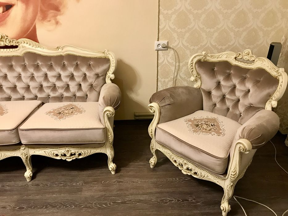 Диван і два крісла «борокко» як нові