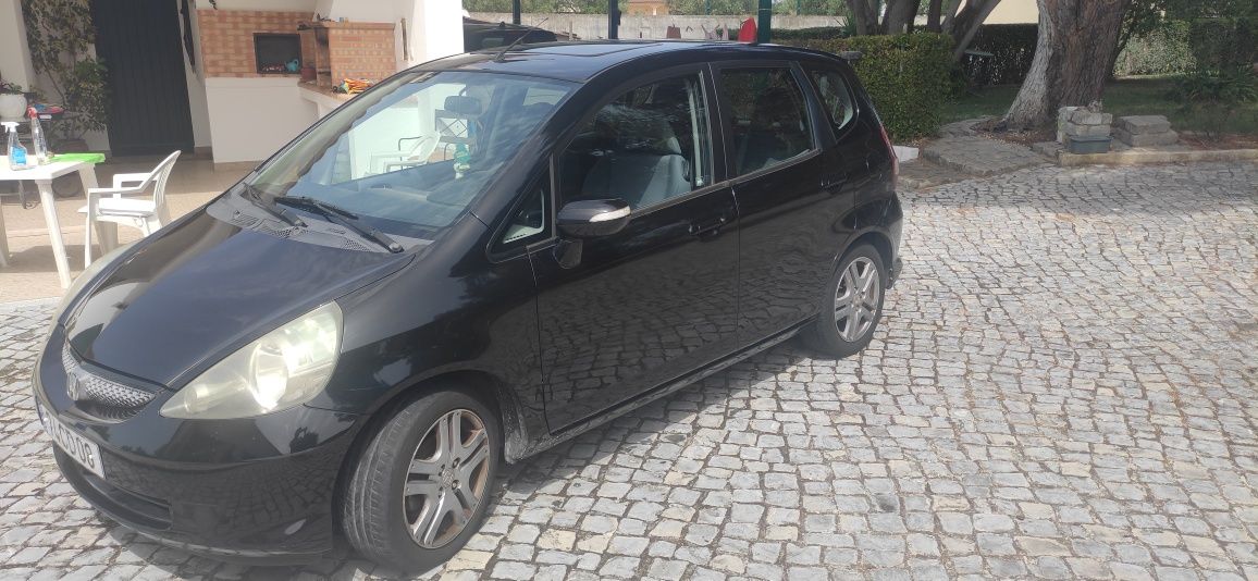 Honda Jazz 1.2 Gasolina - Económico e Fiável