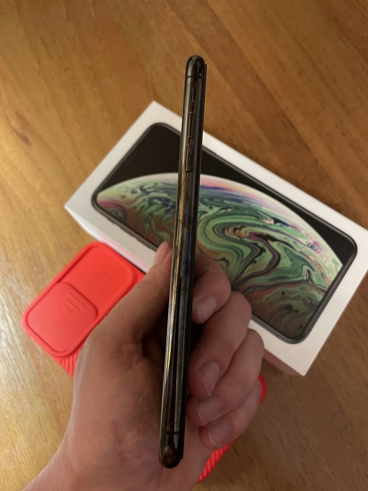 Продам Iphone XS Max 256