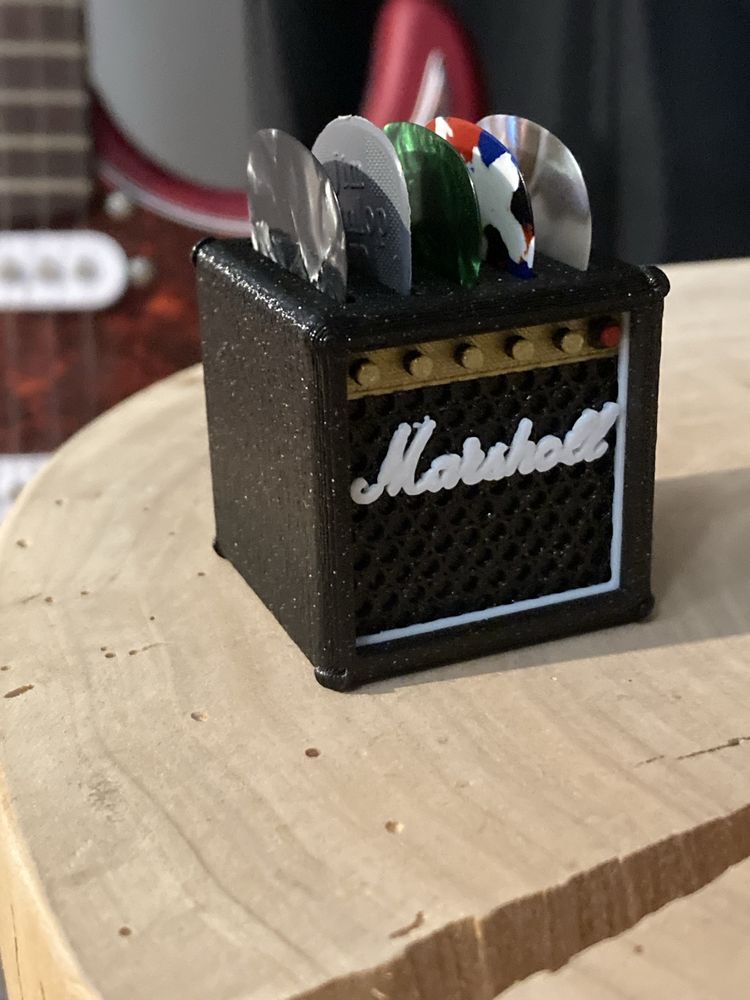 Wzmacniacz Marshall Organizer na Kostki Gitarowe 3D