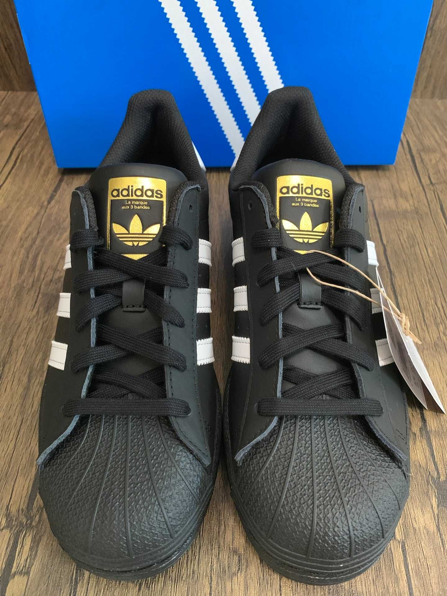 Black Gold\Superstar\adidas\nowy UnisexTrampki.40