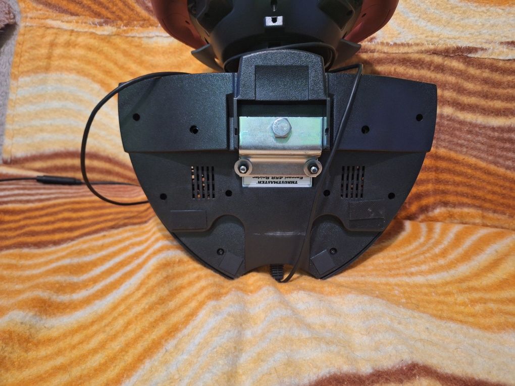 Kierownica thrustmaster