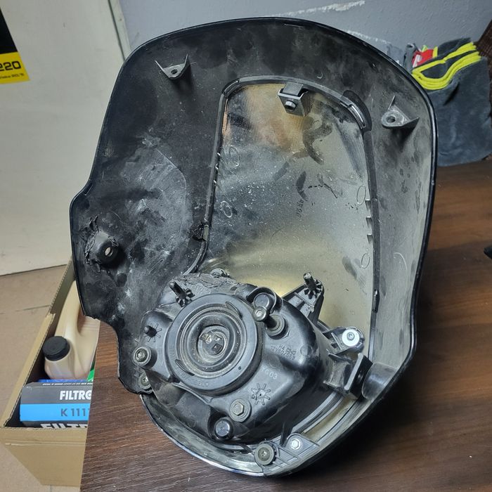 Vzr m109r owiewla przód lampa reflektor