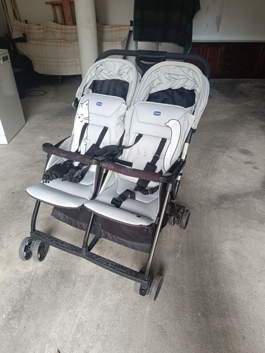 Chicco Twin carrinho bebé 2 lugares