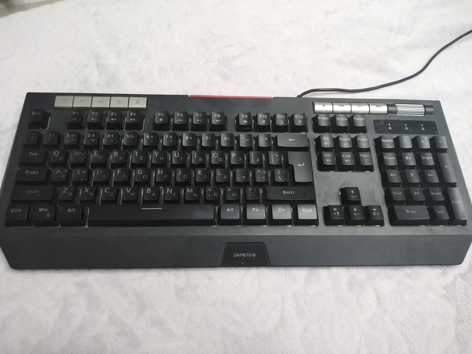 Продам ігрову клавіатуру GK109