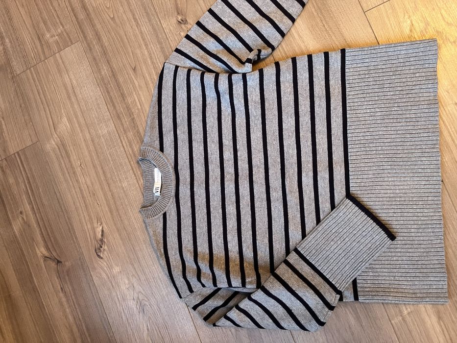 Светр  в полоску Zara, XS