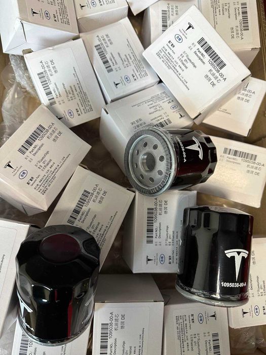 Фільтр масляний до Tesla Model 3,Y,S,X 1095038-00-A