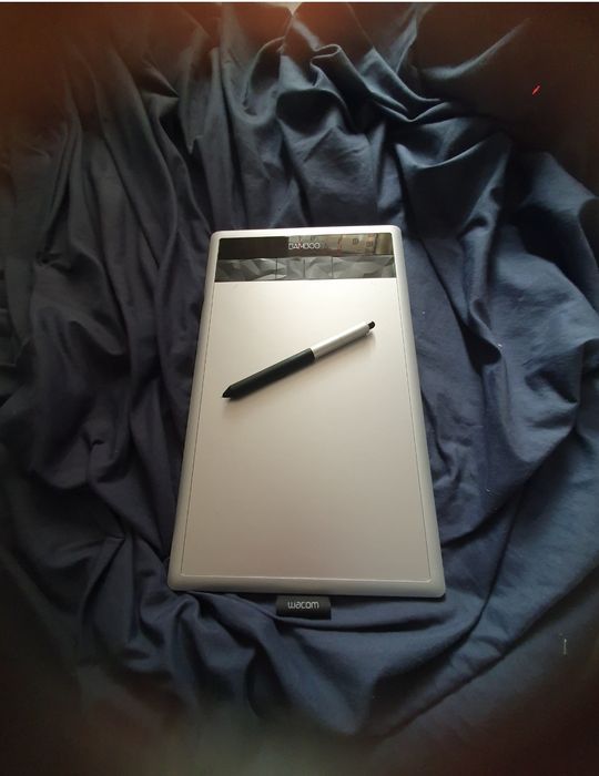 Обмін/продаж. Графічний планшет Wacom Bamboo Fun Pen&Touch M (CTH-670S