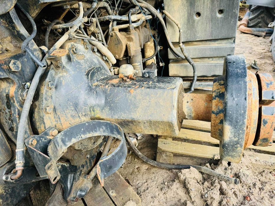 Zwolnica New Holland TG285, 255, 235, Case Magnum