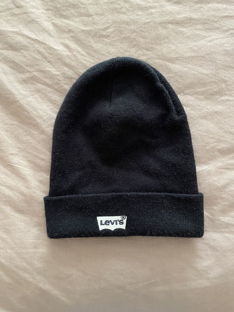 Gorro da levis NOVO + caneleiras