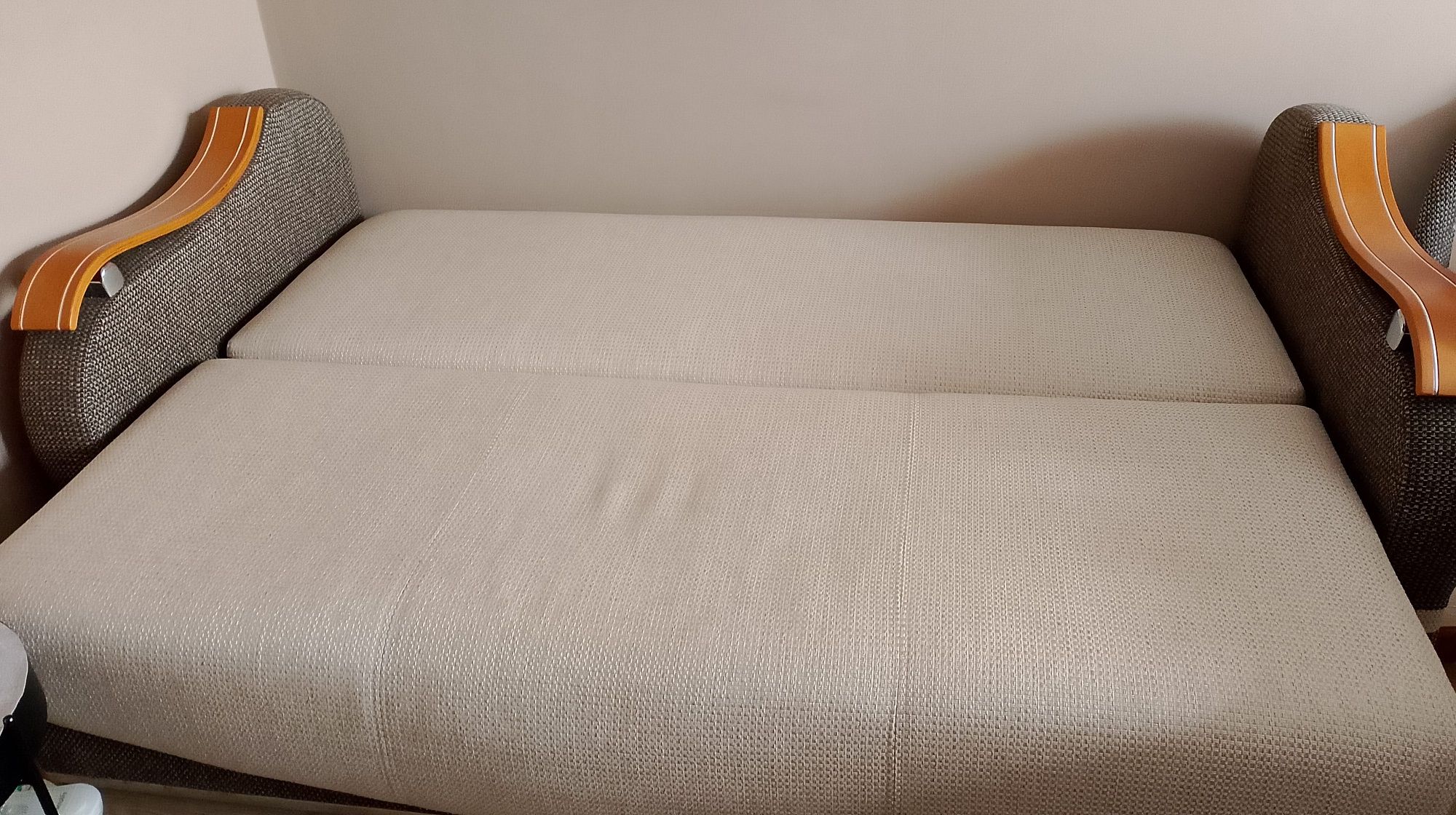 Sofa z funkcją spania 2