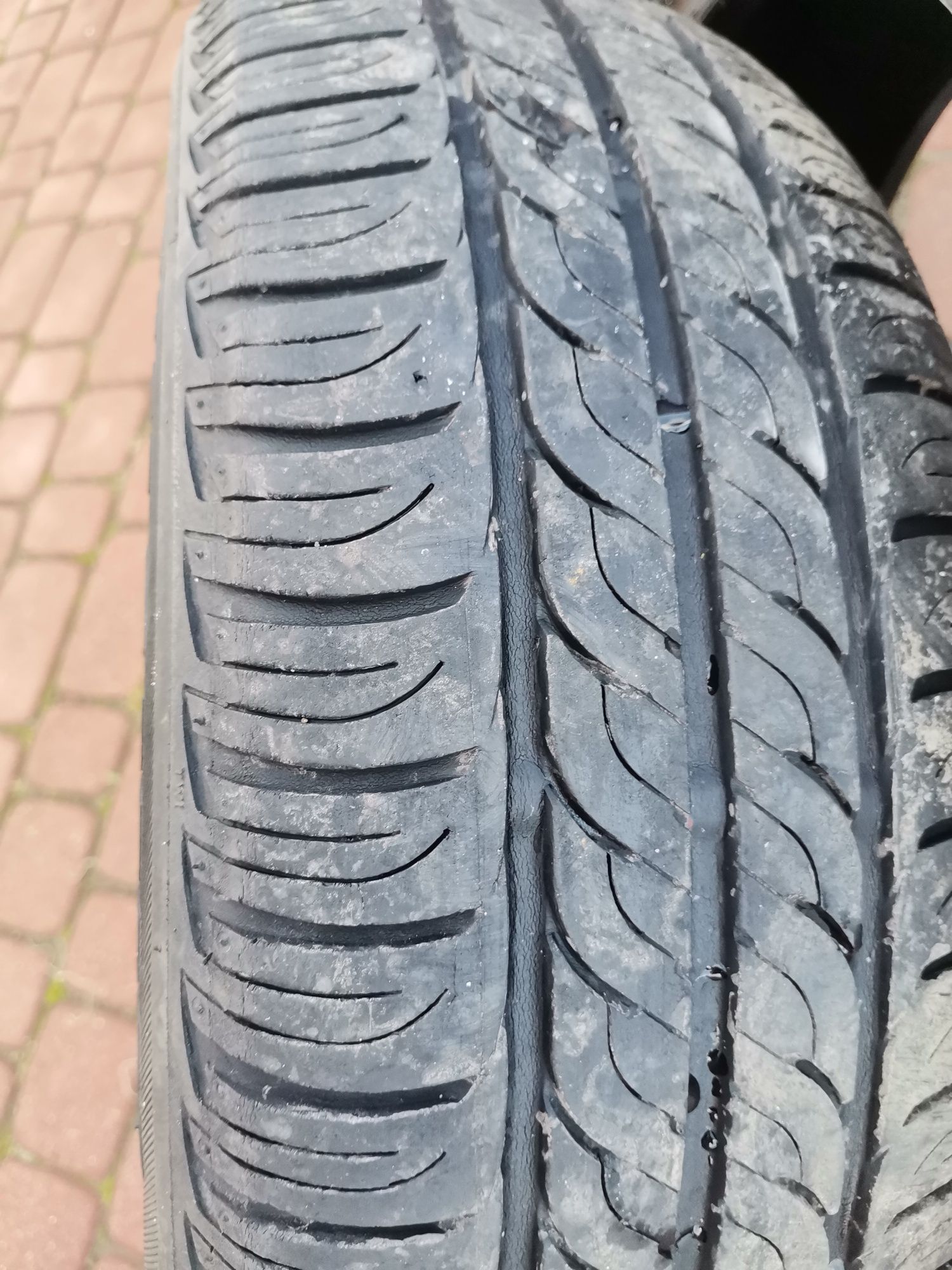 Opony 185 65R 14 2 sztuki
