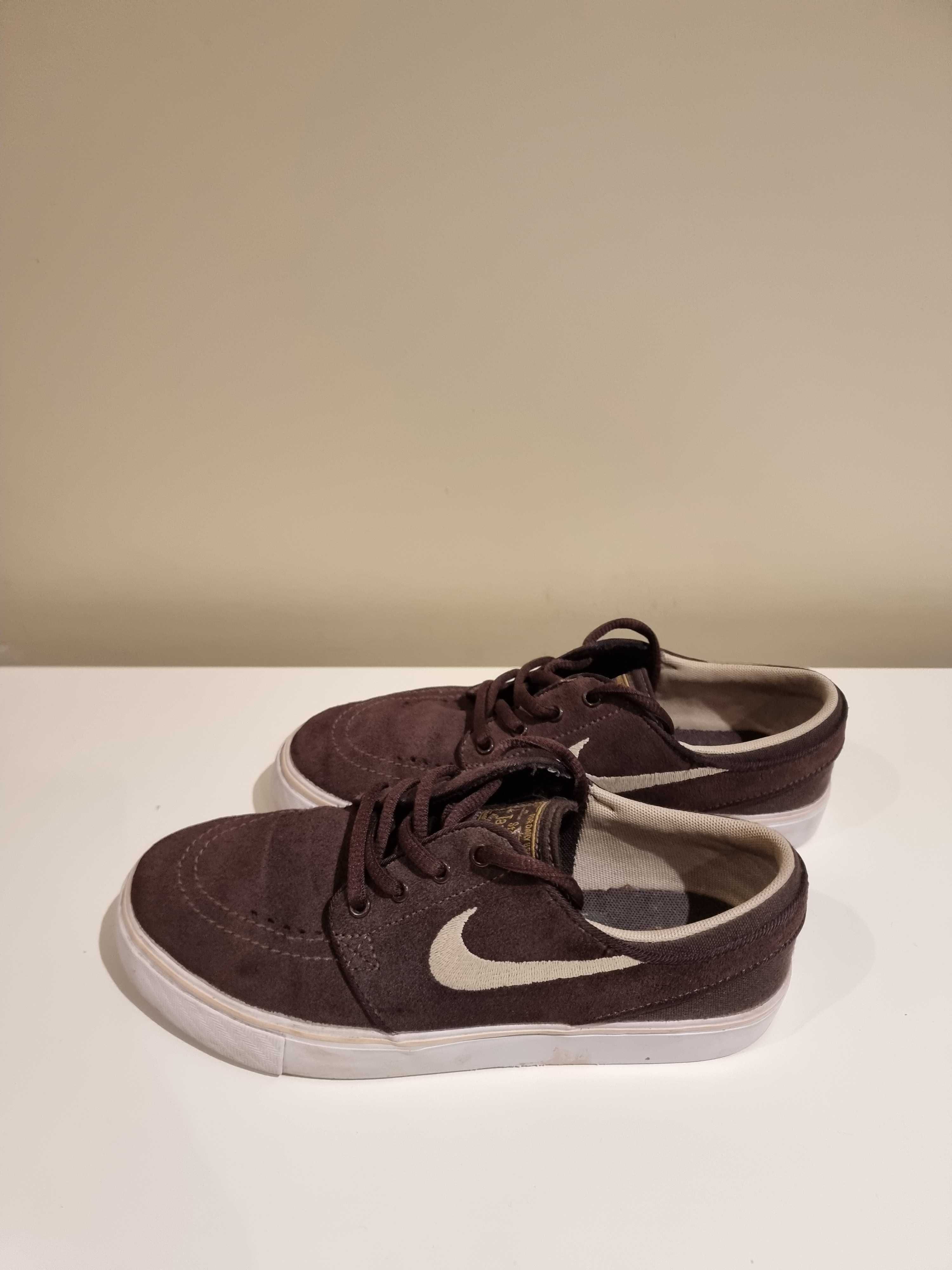 Sapatilhas Nike Stefan Janoski unissexo como novas