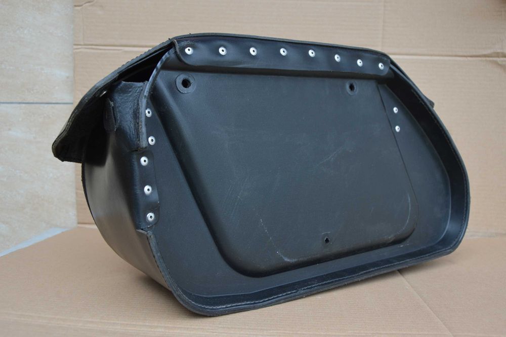 Kawasaki VN 900/1700 Vulcan SAKWA boczna prawa oryginalna