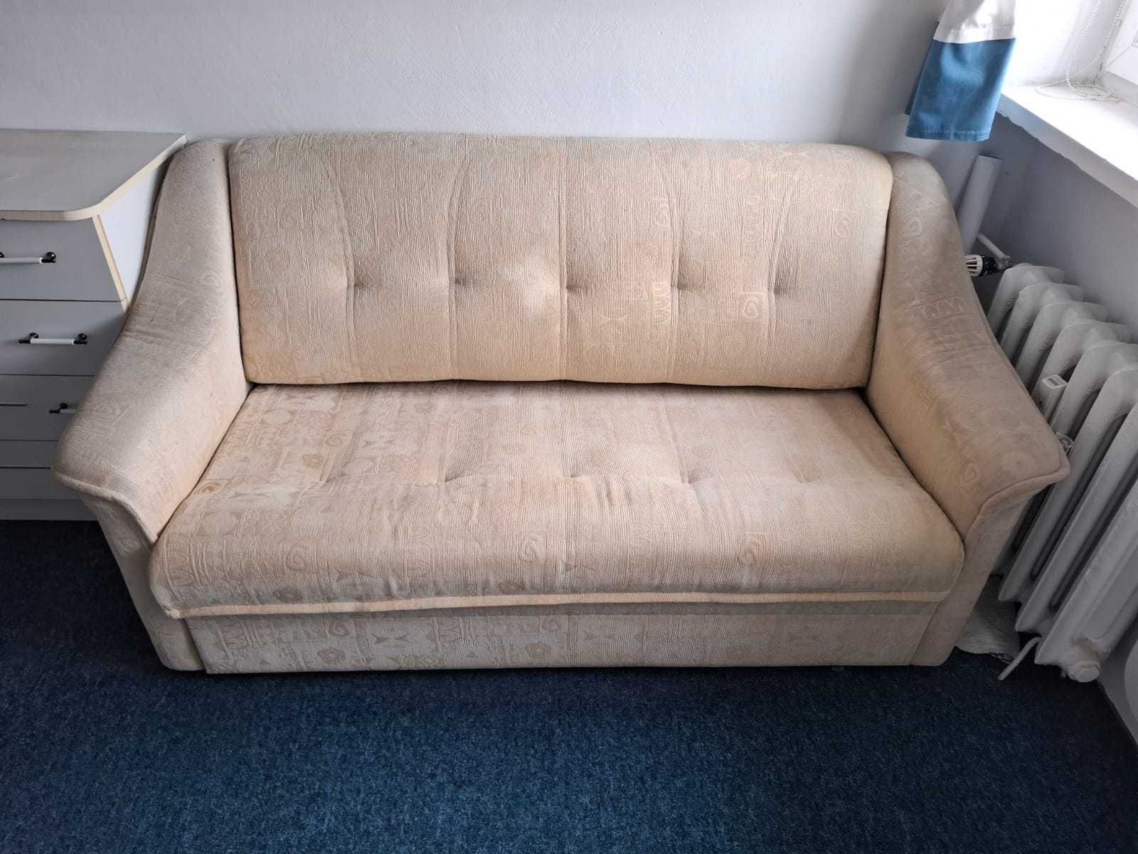 Sofa rozkładana ze skrzynią na pościel używana