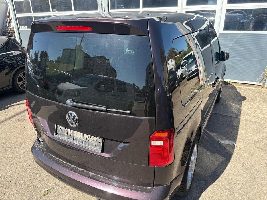 Vw Caddy live benzyna