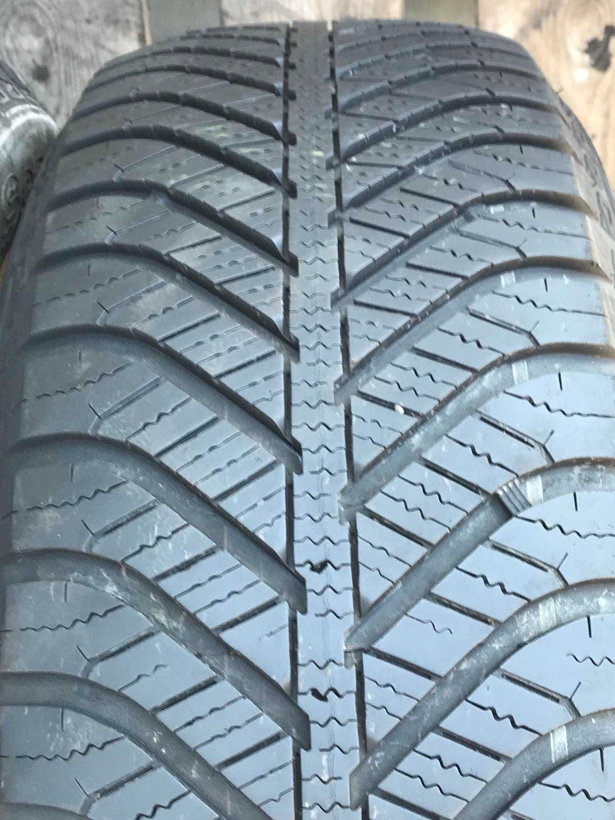 Шини GoodYear Vector 215/60R17 пара Всесезонна Б/у Оригінал