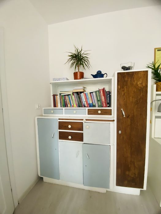 Kredens retro za darmo