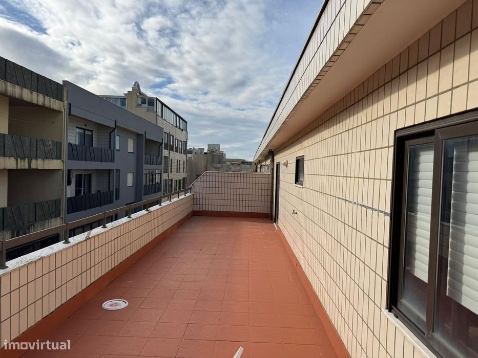 Apartamento T3 - Aver o Mar 2º linha de mar