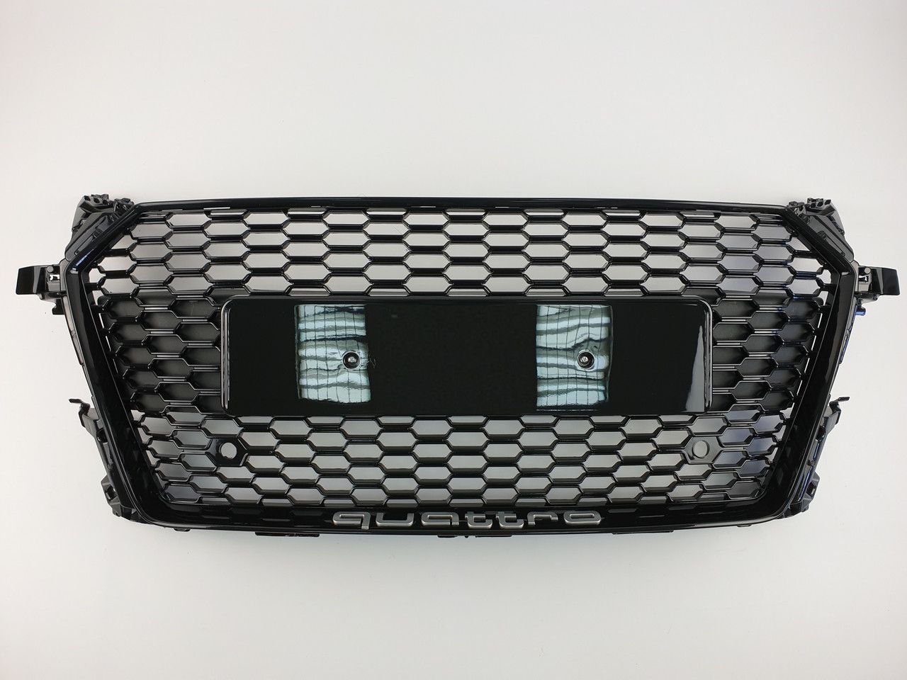 Решетка радиатора Audi TT 2014-2018 Черная (в стиле RS)