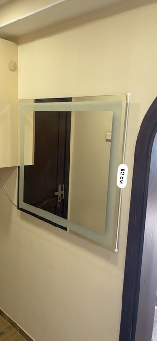 Зеркало с LED подсветкой и сенсорным управлением