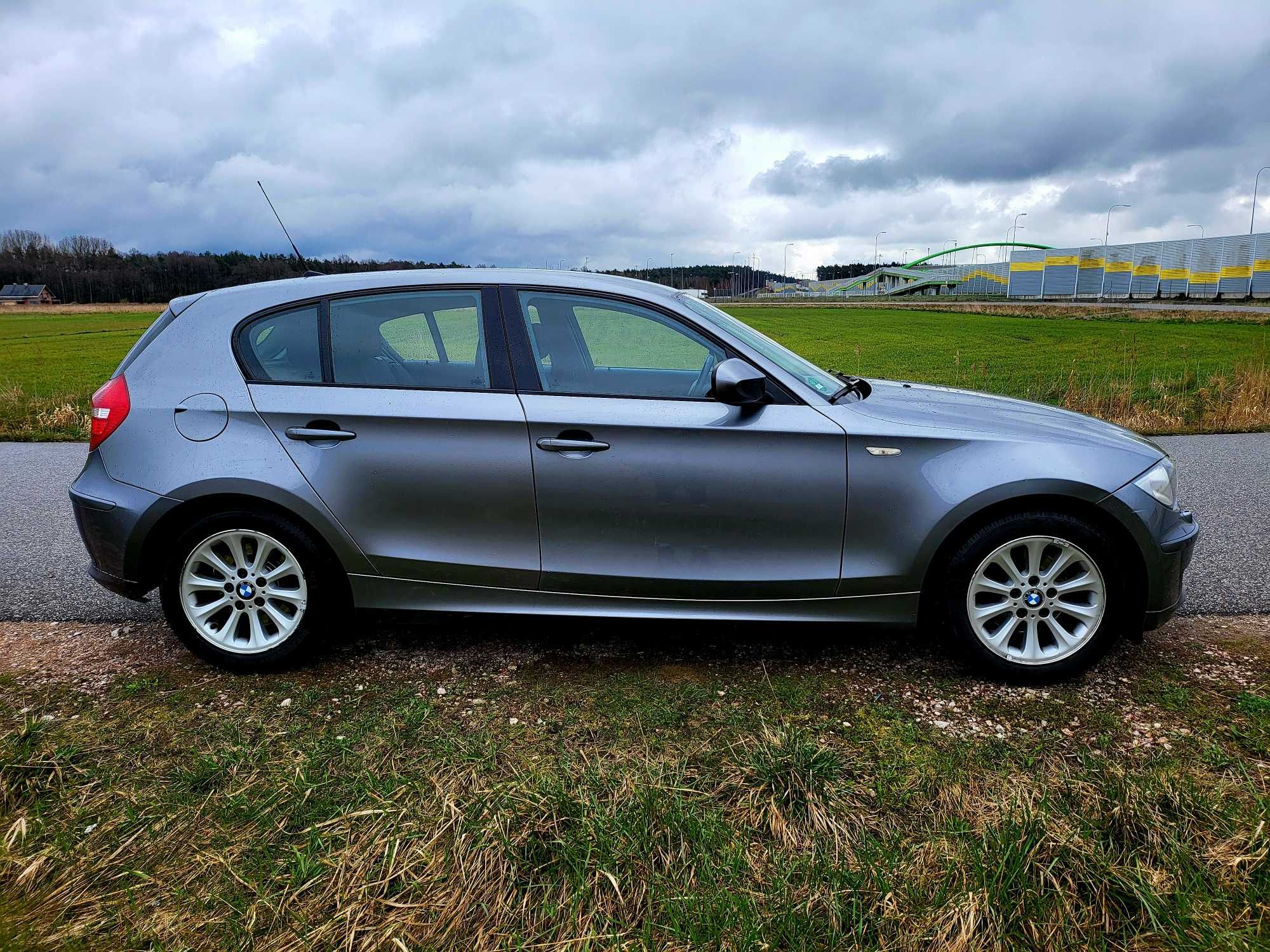 BMW 120D 2011 5drzwi navi xenon klima alu grz.fotele 6bieg SUPER STAN