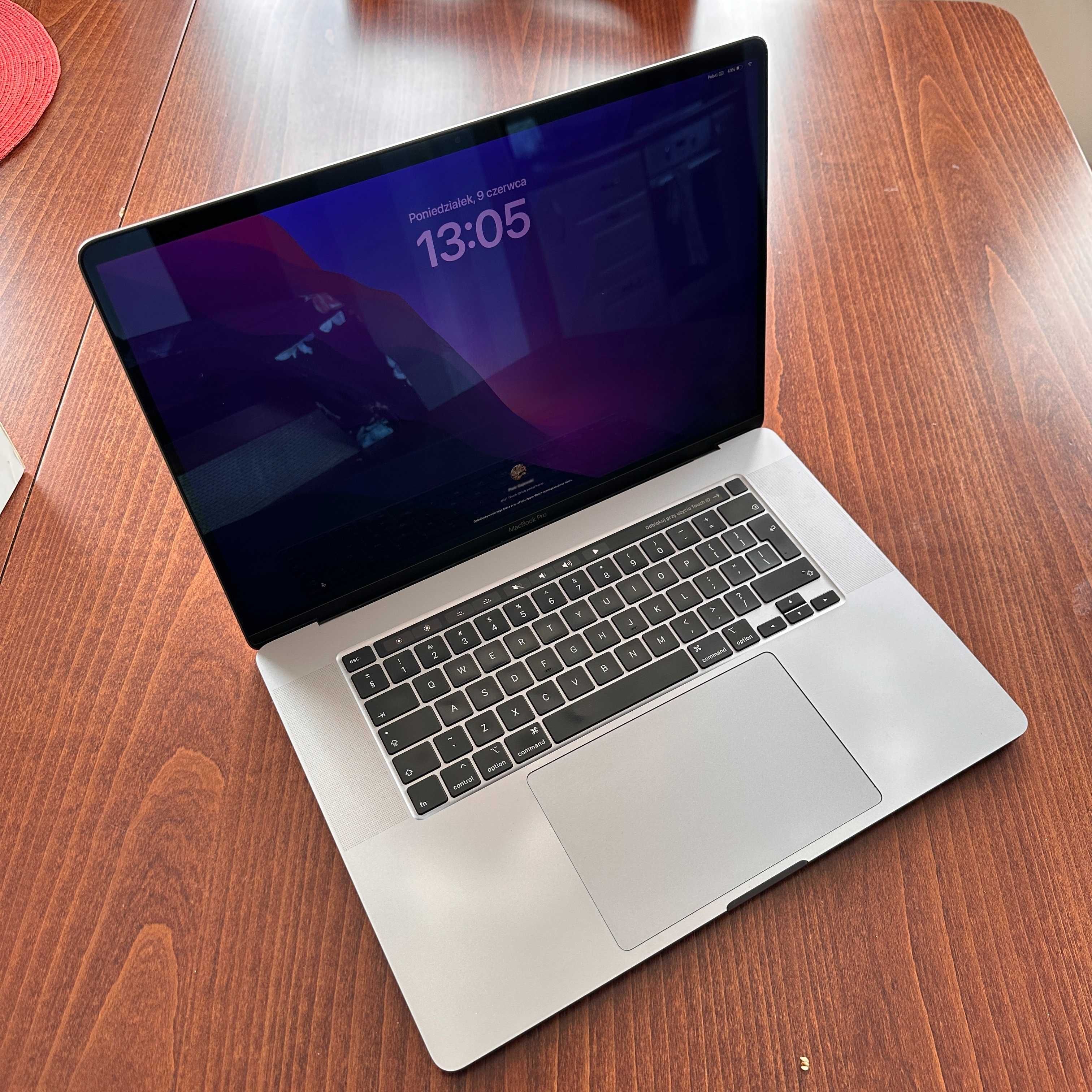 MacBook Pro 16" A2141 Intel i9, 64GB, 1TB, Radeon Pro 5500M 2019 FV23%