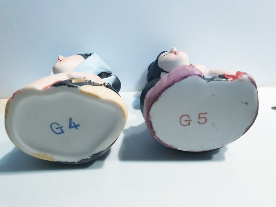 Conjunto de 2 lindos frascos de perfumes Geishas em porcelana asiática