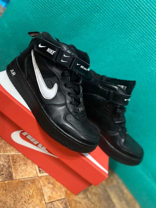 Продам кроссовки Nike Air Force 1, кожа