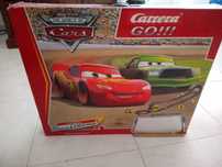 Pista de Carros - The World of Cars Carrera Go