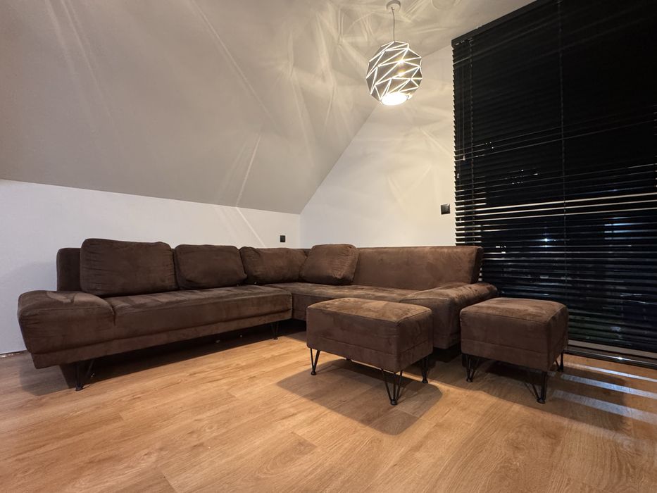 Naroznik alkantara brazowy 220x250 cm + 2 pufy + 4 poduchy