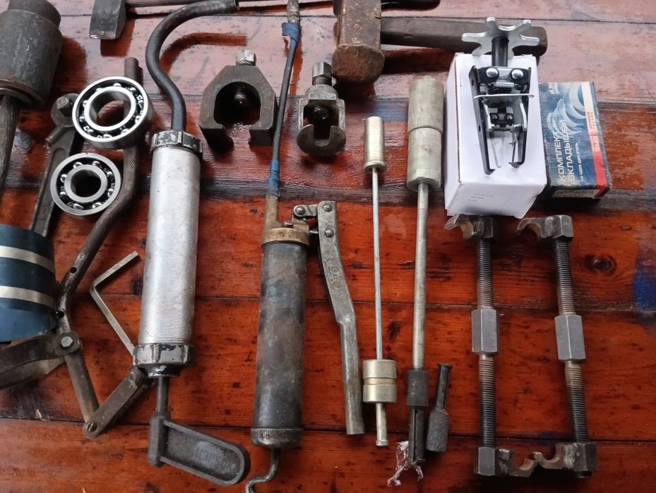 Приспособление для снятия  подшипников ,клапанов Ваз. .