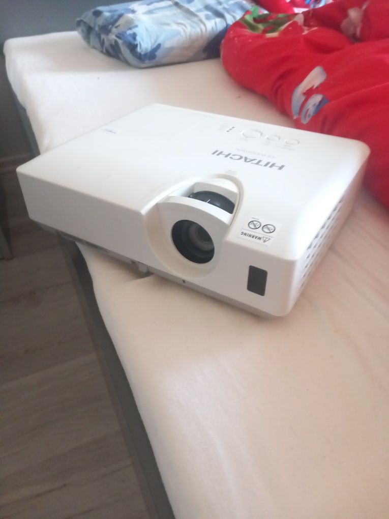 Projektor hitachi