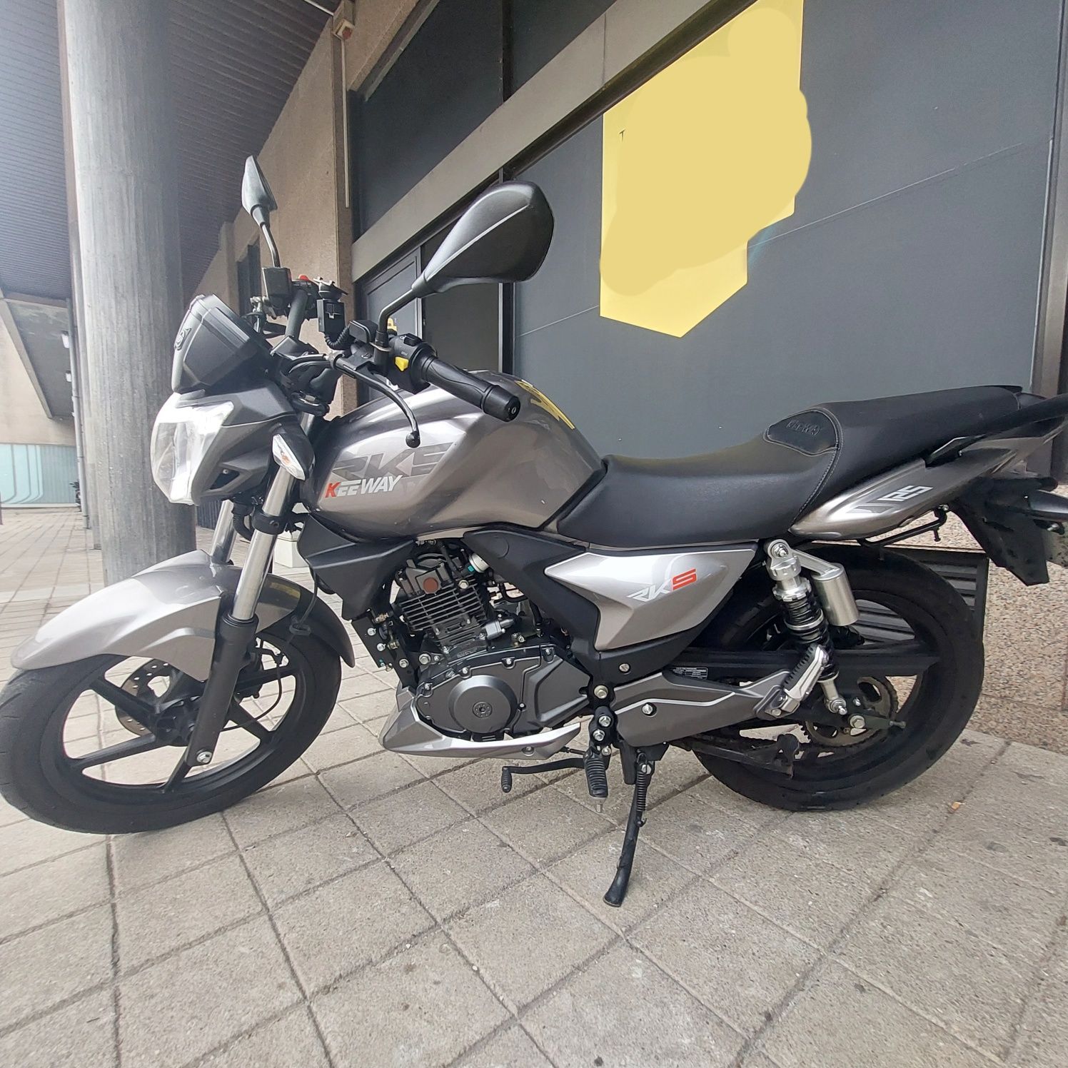 Keeway 125 pouco uso