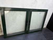 Janela completa com portadas aluminio verde