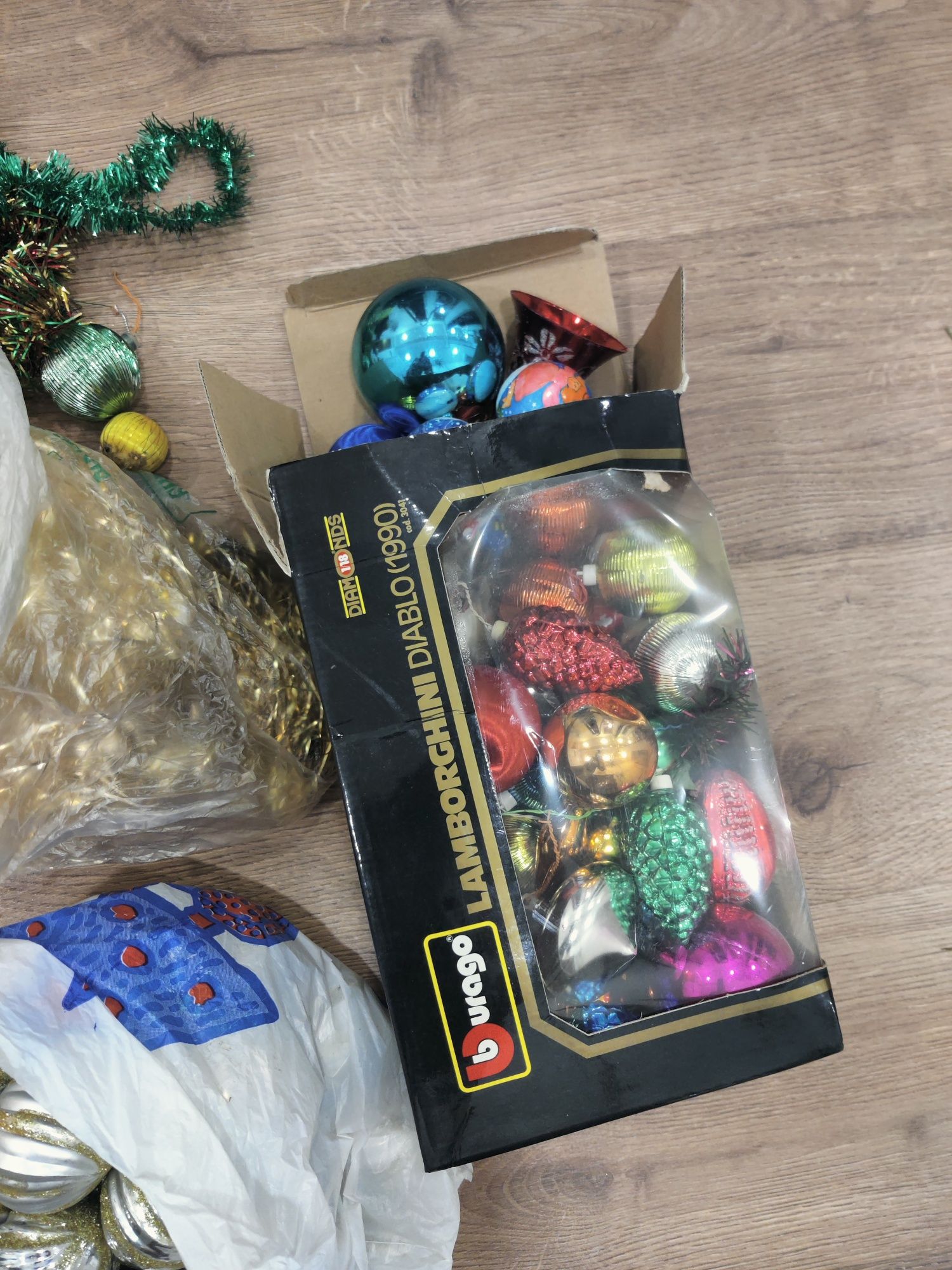Árvore de Natal 165cm altura + acessórios