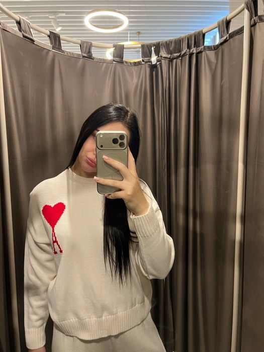 Жіночий світер АМІ